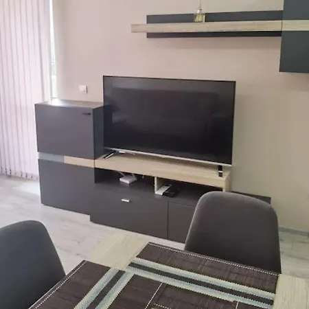 прекрасен в