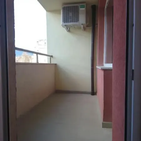 прекрасен в * Sofia